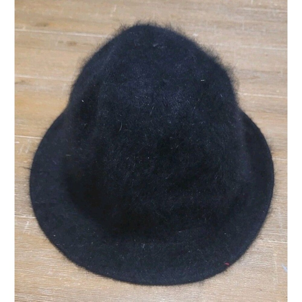 Black Fuzzy Bucket Hat Wilson Leather Maxima Women's Size L/XL